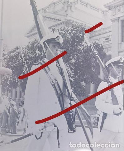 Fotograf&iacute;a antigua: Pr&iacute;ncipe Juan Carlos de Borbon en Peru 1958 Negativo de Celuloide
