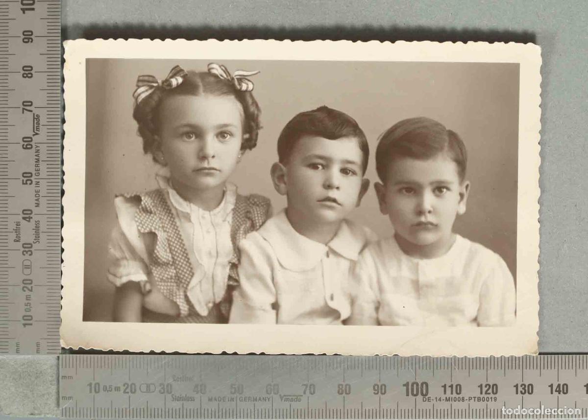 Fotograf&iacute;a antigua: FOTOGRAFIA. Ni&ntilde;os hermanos hacia 1940