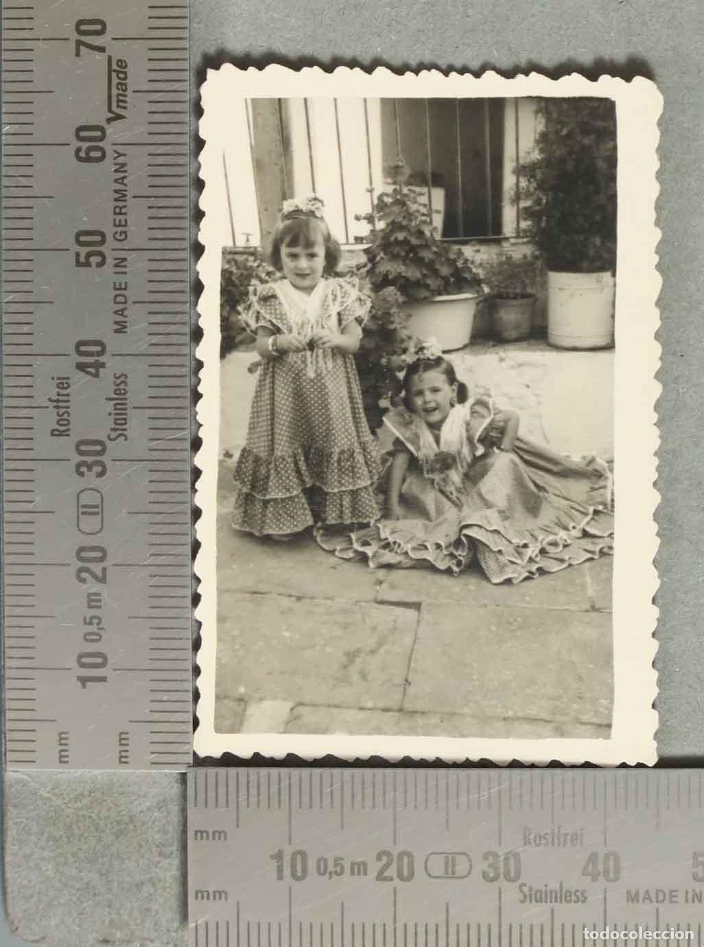Fotograf&iacute;a antigua: FOTOGRAFIA. ni&ntilde;as con trajes de gitana. hacia 1940