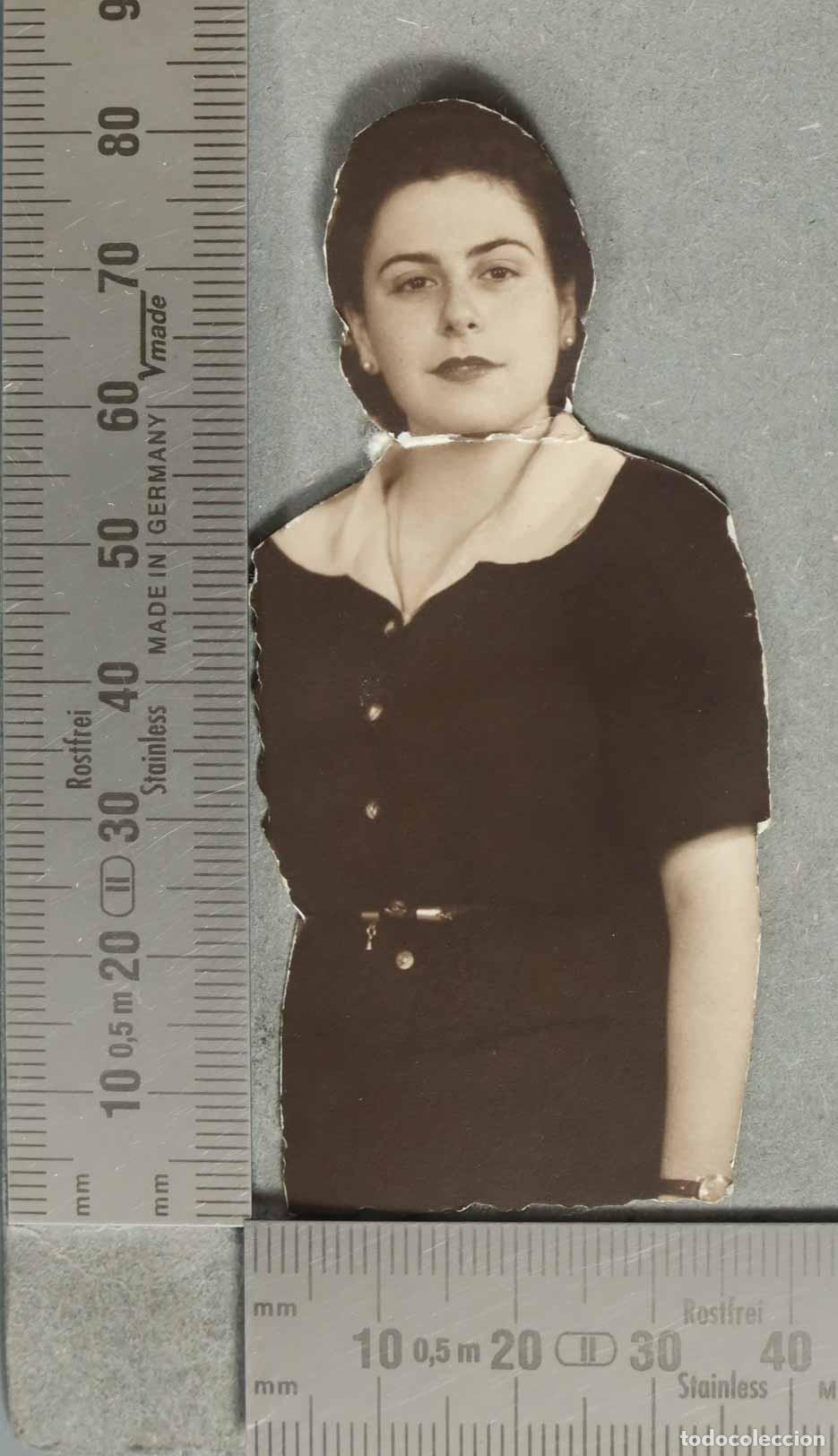 Fotografia antica: FOTOGRAFIA. RETRATO RECORTADO DE MUJER JOVEN hacia 1940