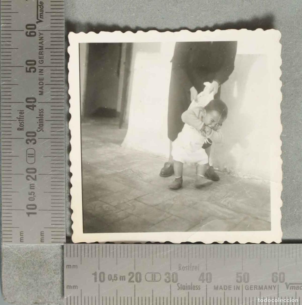 Fotografia antica: FOTOGRAFIA. NI&Ntilde;O LLORANDO hacia 1940