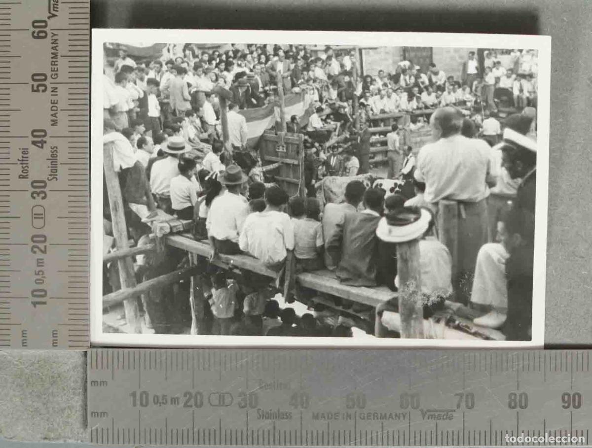 Fotograf&iacute;a antigua: FOTOGRAFIA FESTEJO POPULAR PLAZA DE TOROS. &iquest;VILLACARRILLO? hacia 1940