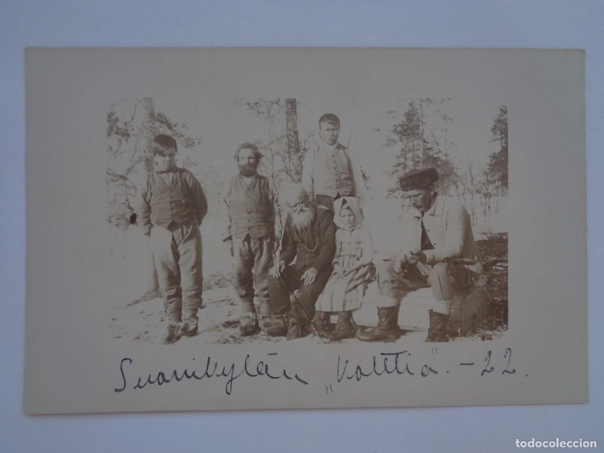 Fotograf&iacute;a antigua: FOTO DE UNA FAMILIA DE CAMPESINOS FINESES . FINLANDIA 1922