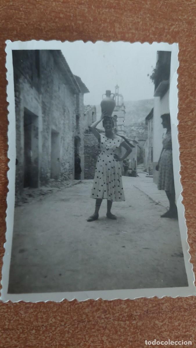 Fotografia antica: Foto mujer con cantaro de agua