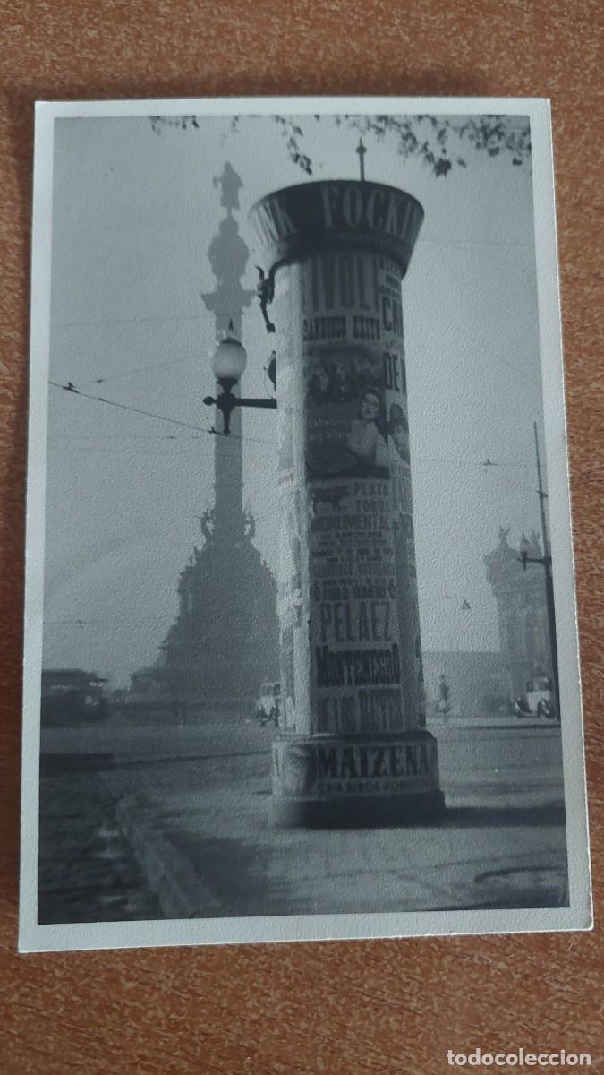 Alte Fotografie: Foto postal torre de publicidad en Avenida de Colon Barcelona