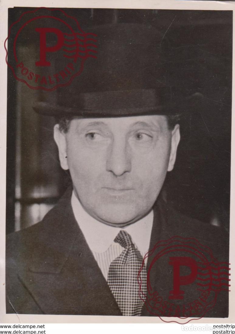 Fotografia antiga: LA CONFERENCE DES SERVICES DE DEFENSE FRANCO BRITANNI QUES A SINGAPOUR LADMIRAL SIR PERCY NOBEL LE