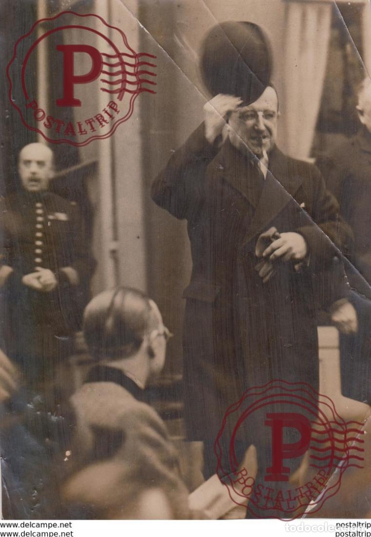 Fotografia antiga: 1930 K ORISE MINISTERIELLE MONSIEUR LELYSEE DOUMERGUE SOME CRACKS