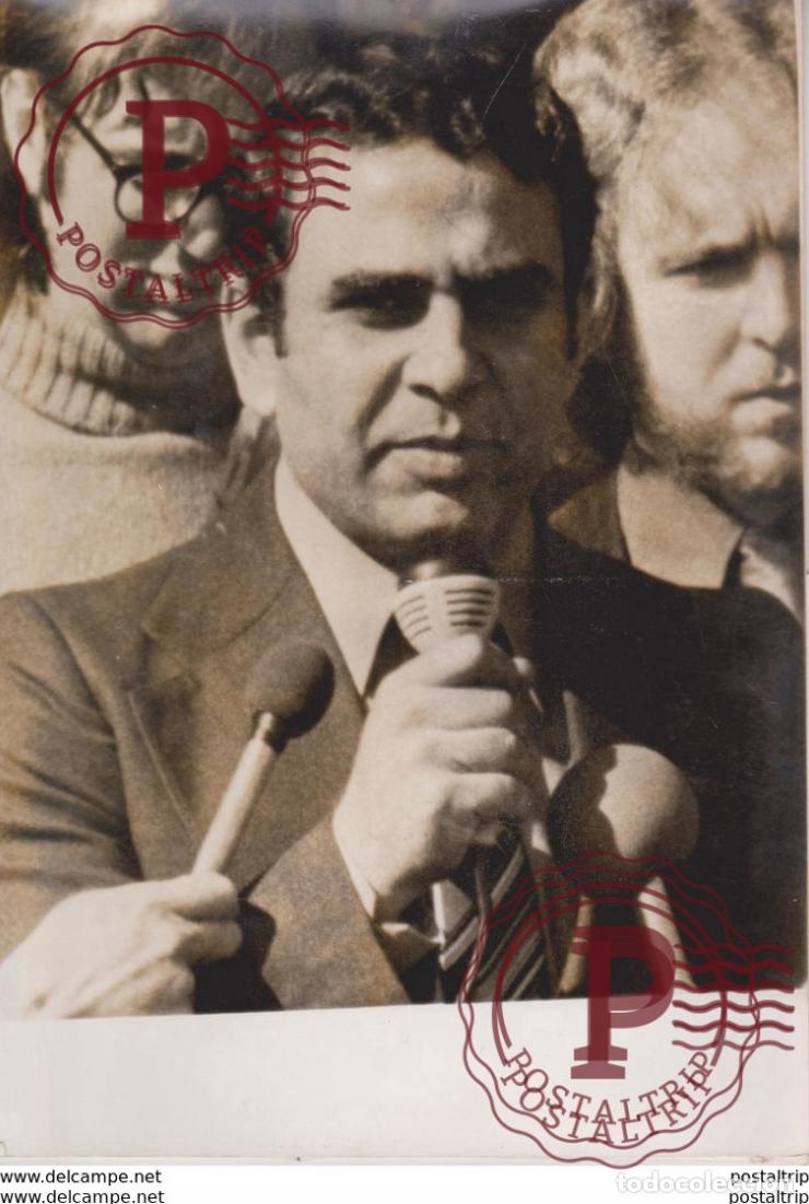 Fotografia antiga: SAID HAMANI PORTE PAROLE A LONDRES DU FRONT LIBERATION DE PALESTINE ISRAEL