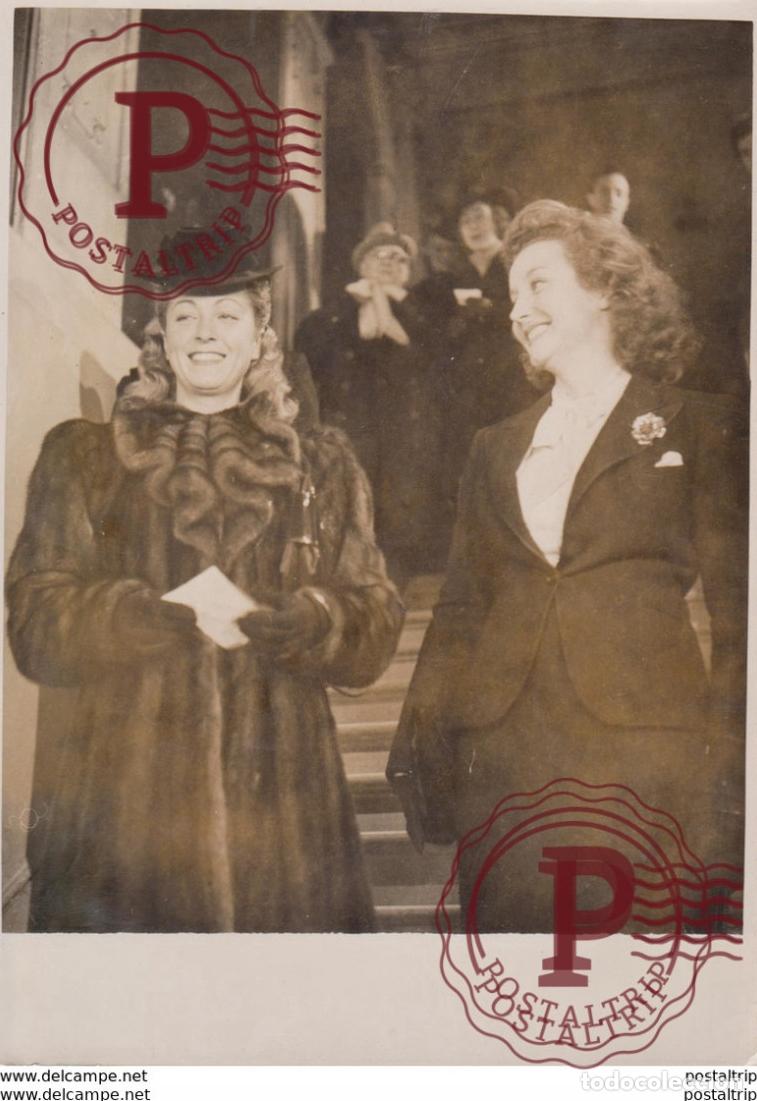Fotografia antiga: PREMIERE DE CELIMARE AU THEATRE mICHEL