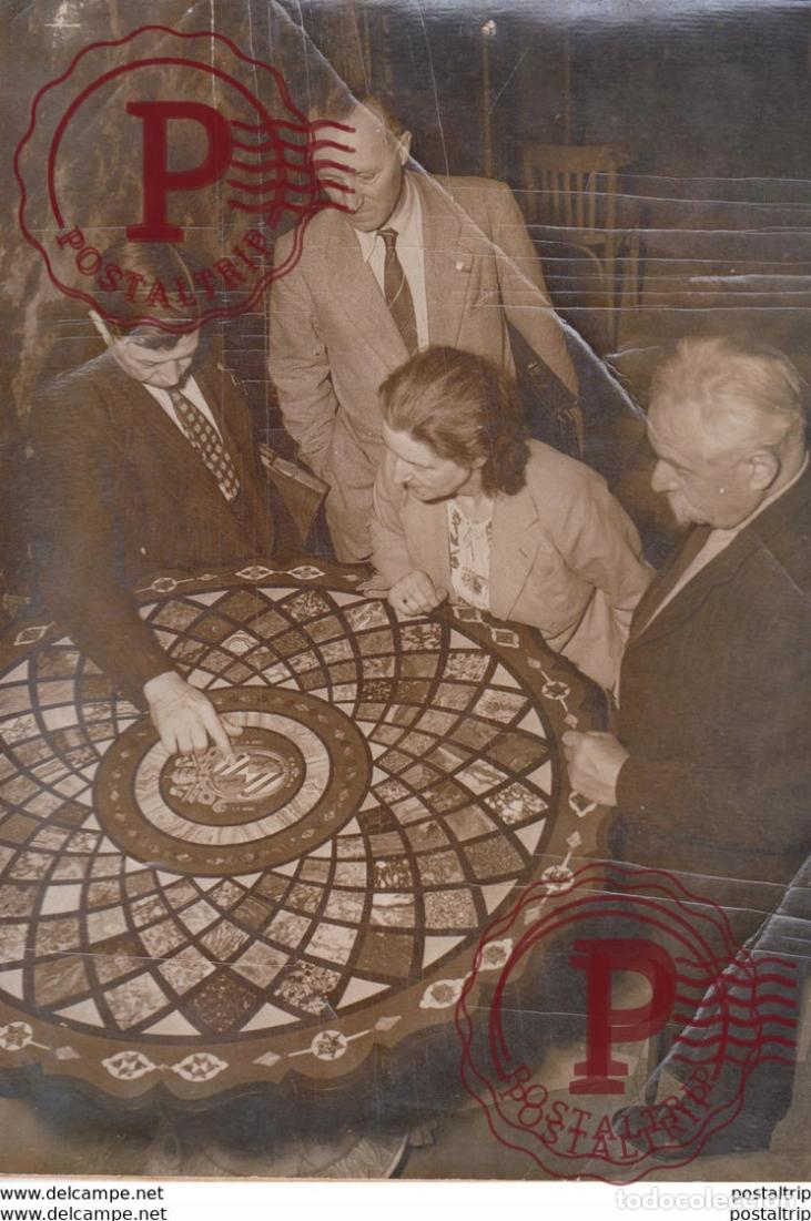 Fotografia antiga: M RAMADIER PRESIDENT DU CONSEIL RECU DELEGATION DE LA CGT LHOTEL MATIGNON ETAT