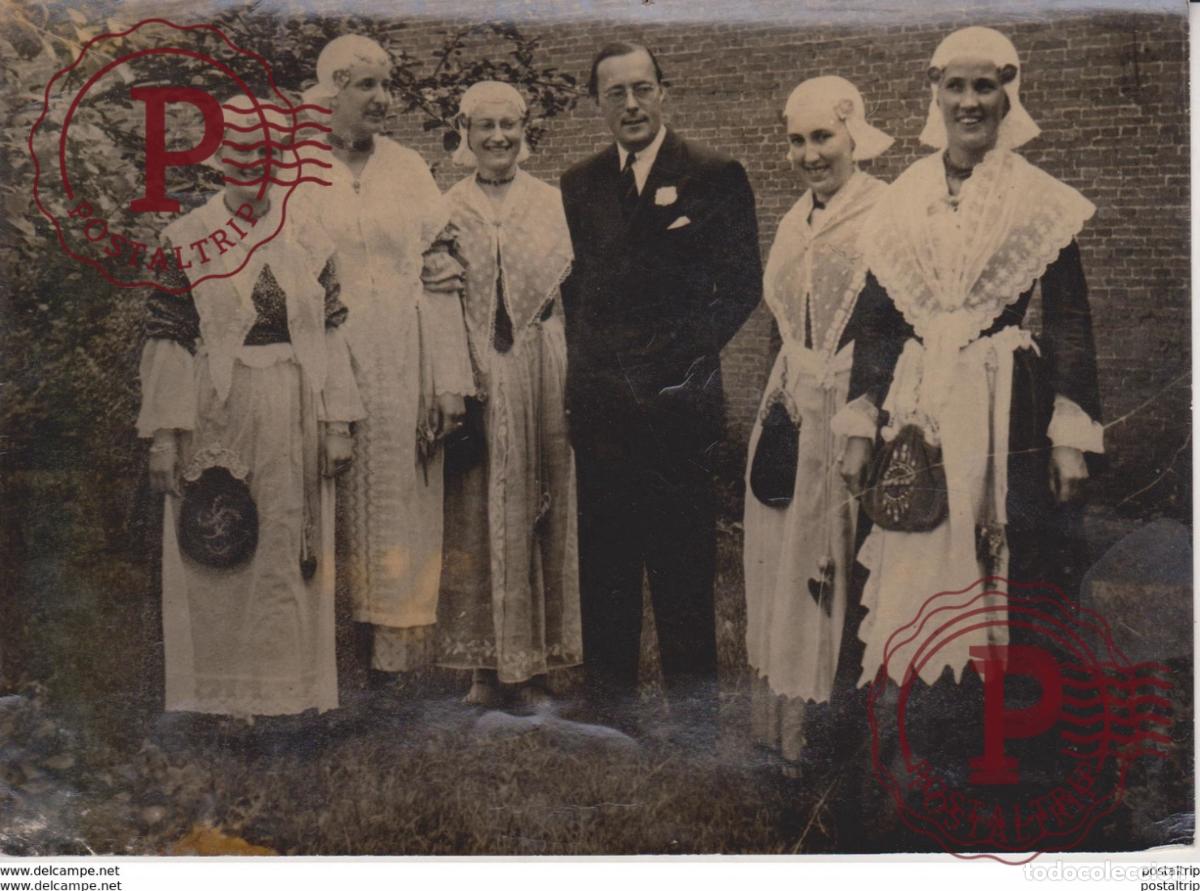 Fotografia antiga: LA PRINCESSE JULIANA ET PRINCE BERNHARD DE LIPPE FRISE FRIESLAND NORD DE HOLLANDE HOLLAND NEDERLAND