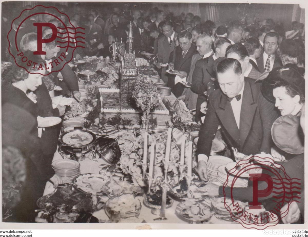 Antique Photography: COMMEMORATION DE LA REVOLUTION RUSSE WASHINGTON A LEMBASSADE SOVIETIQUE 1400 PERSONS LE KREMLIN