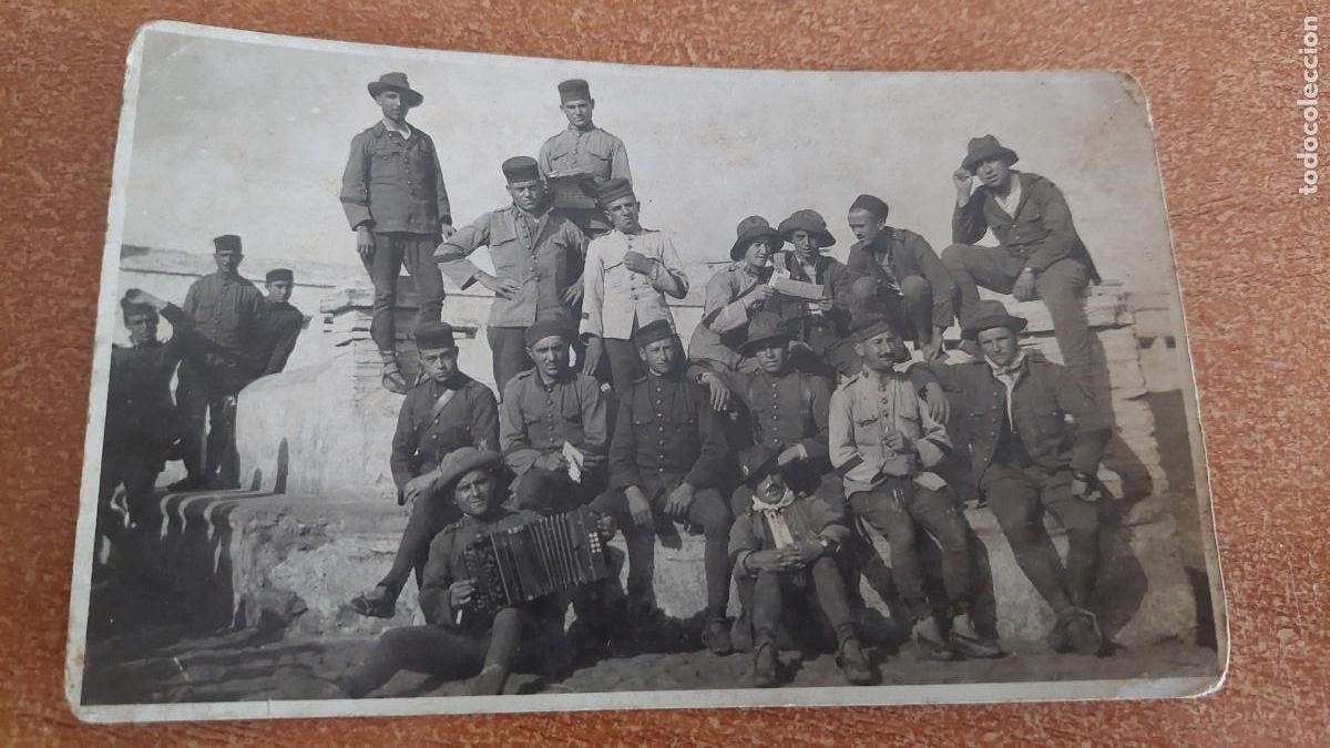 Fotograf&iacute;a antigua: Antigua foto postal soldados guerra de Marruecos