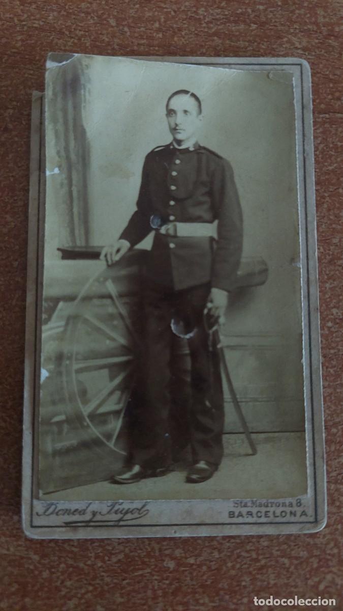 Fotograf&iacute;a antigua: Antigua foto soldado con sable Boned y Pujol Barcelona