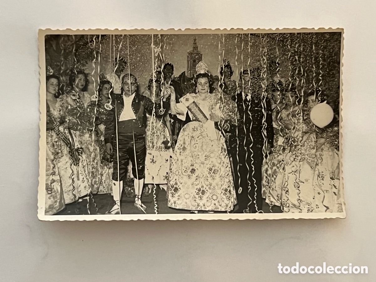 Fotograf&iacute;a antigua: FALLAS Y FALLERAS. Las Fallas en el Barrio de Torrefiel &hellip; (a.1957)