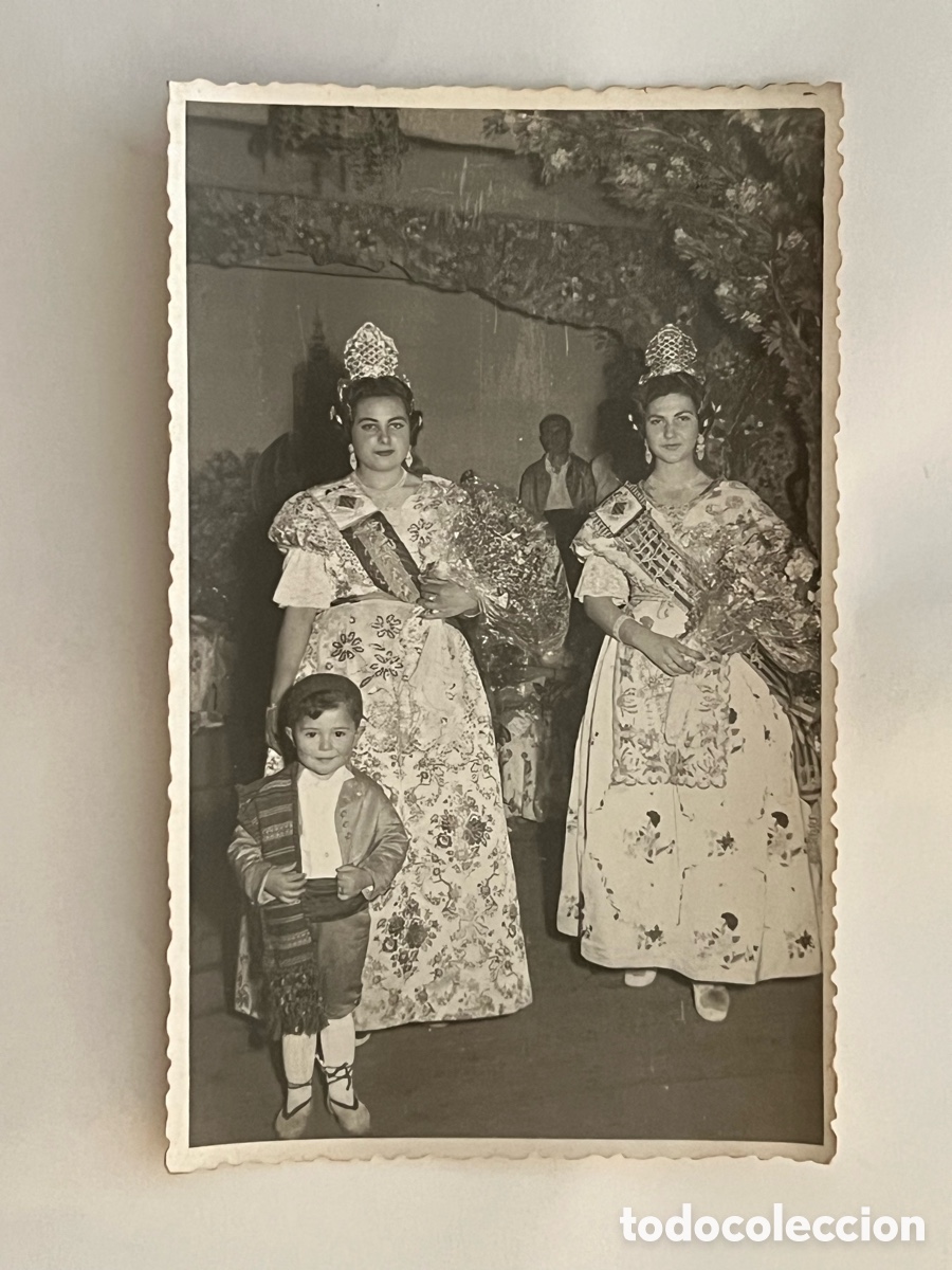 Fotograf&iacute;a antigua: FALLAS Y FALLERAS. Las Fallas en el Barrio de Torrefiel &hellip; (a.1957) Foto Enguidanos.
