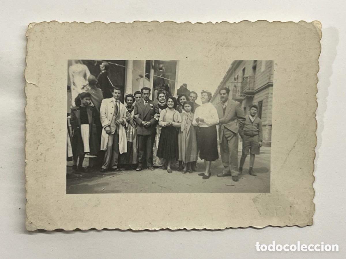 Fotograf&iacute;a antigua: BERLANGA.. LAS FALLAS EN BENIMACLET&hellip; Valencia y sus gentes .. (h.1945?)