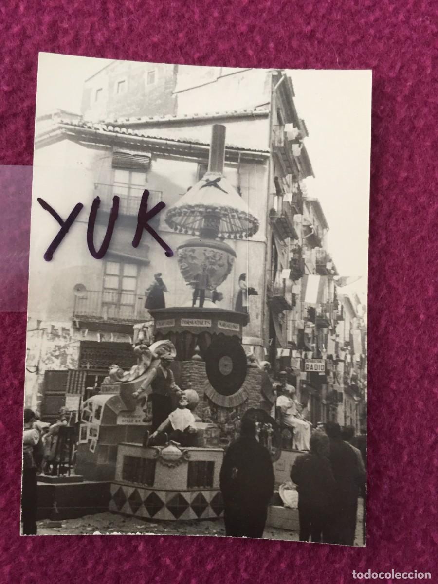 Photographie ancienne: FOTO FOTOGRAFIA DE LA FALLA DE LA PLAZA DEL ARBOL DEL A&Ntilde;O 1963- FALLAS VALENCIA