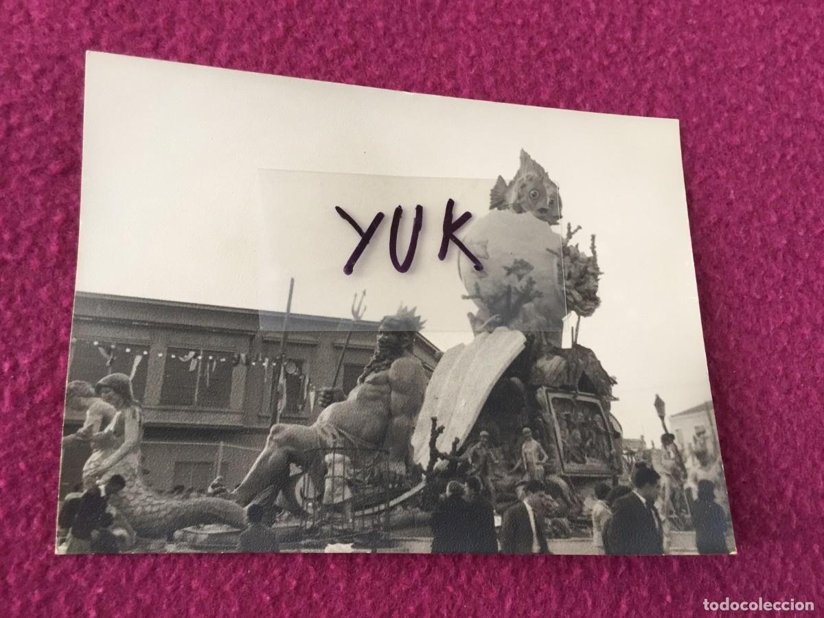 Fotograf&iacute;a antigua: FOTO FOTOGRAFIA DE LA FALLA DE LA CALLE JUAN AGUILO GASPAR AGUILAR DEL A&Ntilde;O 1966 - FALLAS VALENCIA