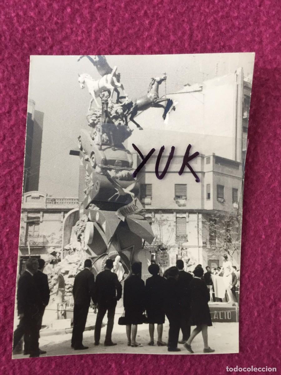 Alte Fotografie: VALENCIA - FALLAS - BONITA FOTO FOTOGRAFIA DE LA FALLA DE JUAN LLORENS - CALIXTO III - A&Ntilde;O 1966