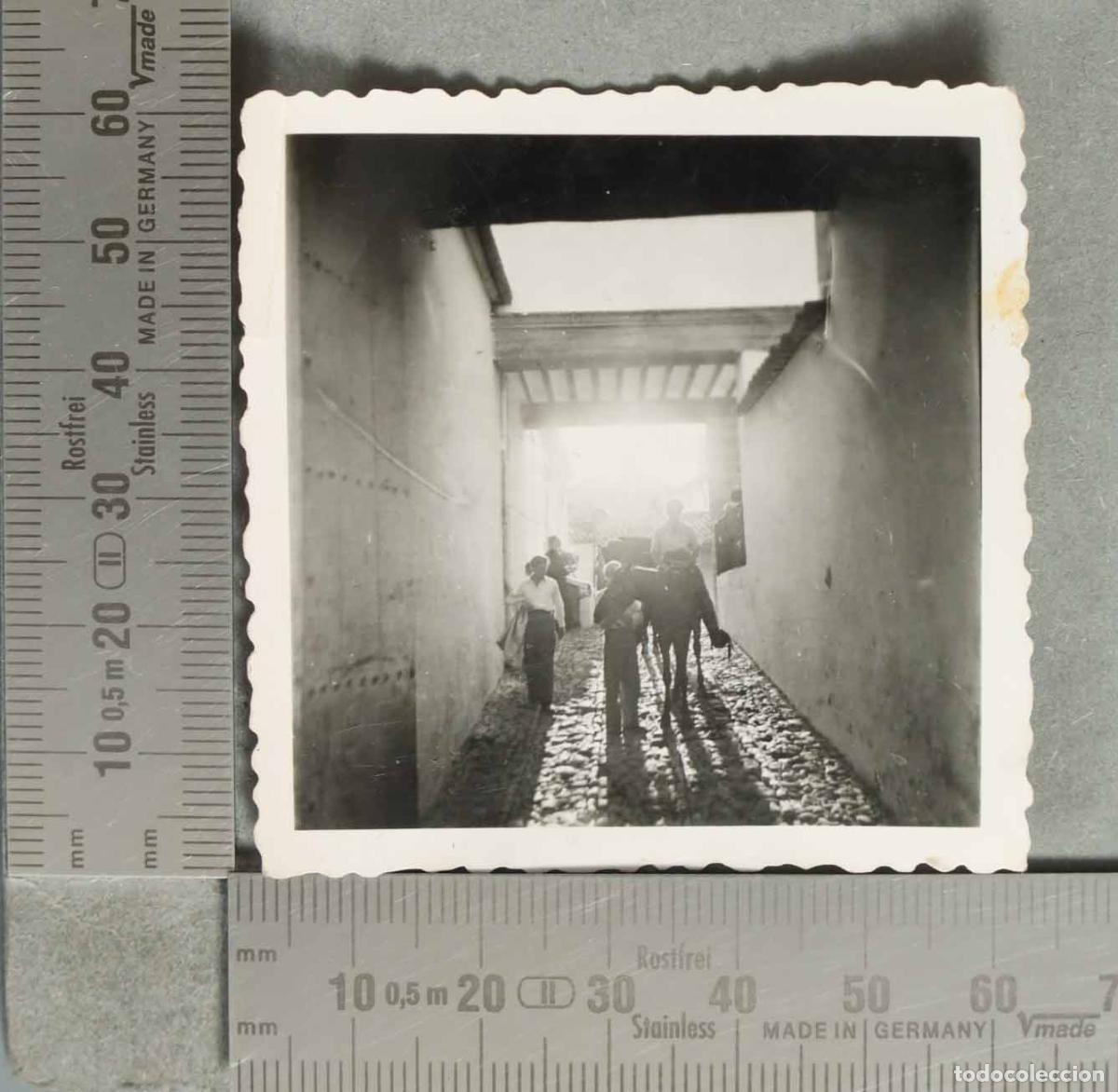 Fotograf&iacute;a antigua: FOTOGRAFIA. ENTRANDO EN CORTIJO. hacia 1940