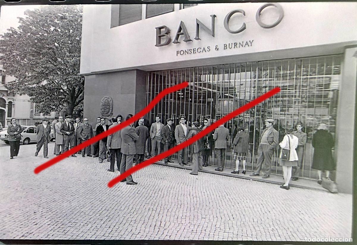 Fotograf&iacute;a antigua: Revoluci&oacute;n de los Claveles Portugal - A Revolu&ccedil;&atilde;o dos Cravos - Negativo de Celuloide - Fotograf&iacute;a