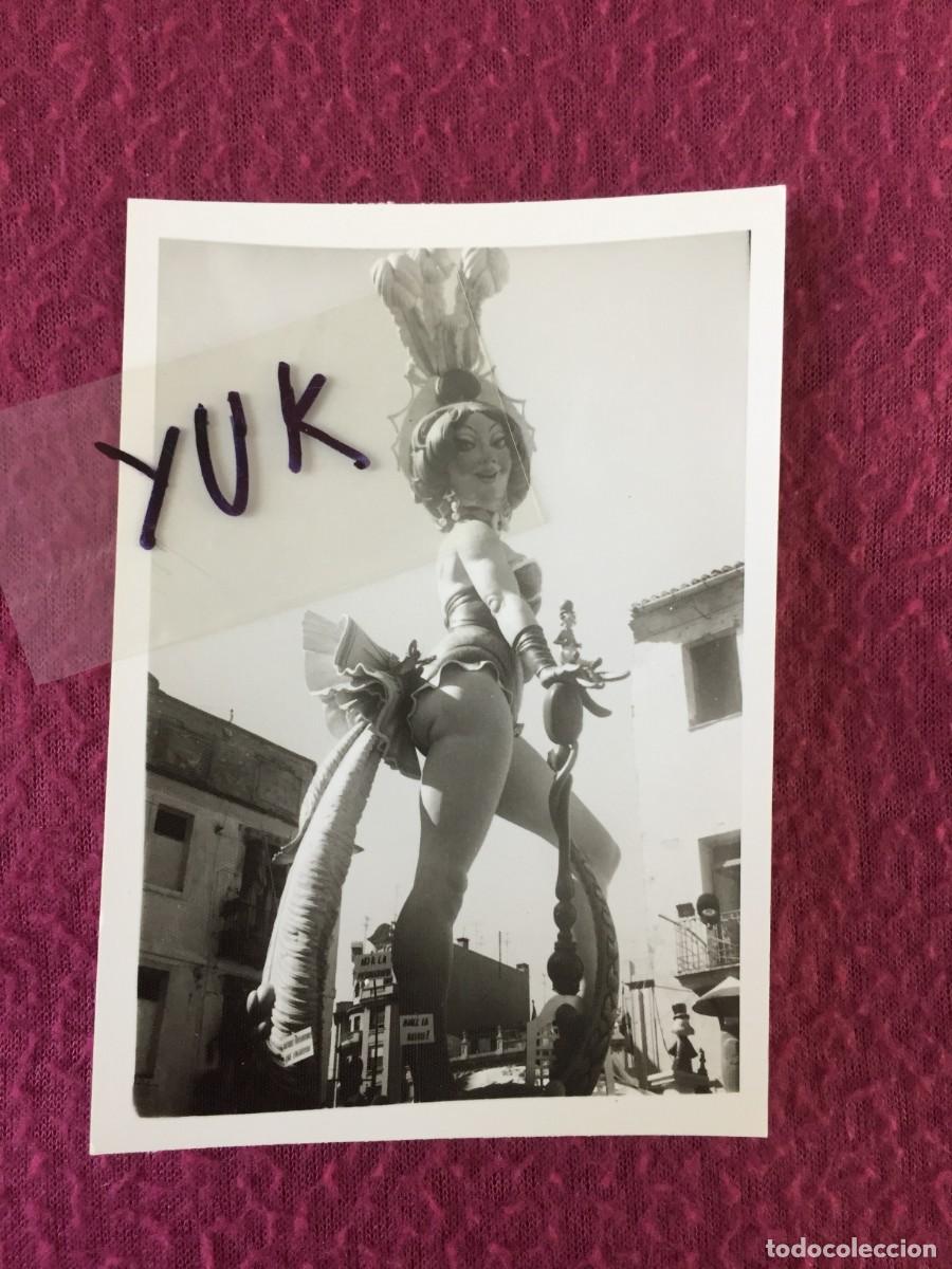 Fotograf&iacute;a antigua: FOTO FOTOGRAFIA DE LA FALLA DEL PILAR - 1974 - LA TENTACION - PRIMER PREMIO - FALLAS DE VALENCIA