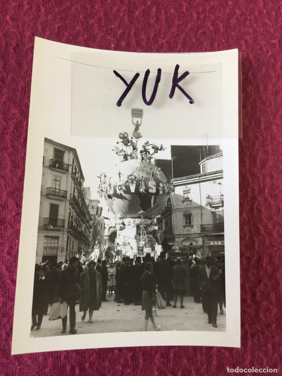 Fotograf&iacute;a antigua: FOTO FOTOGRAFIA DE LA FALLA CONVENTO JERUSALEN DE 1965 -LA TELEVISION - JUAN HUERTA -FALLAS VALENCIA