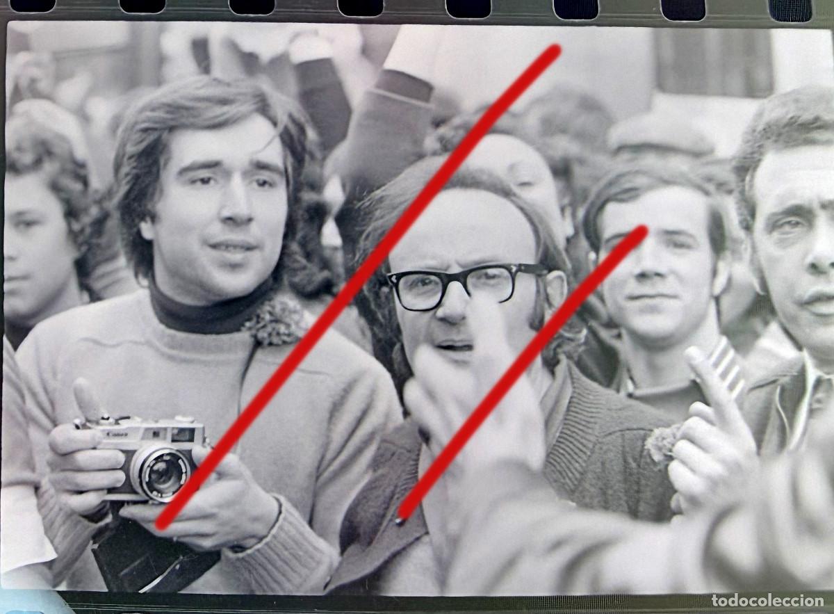 Fotograf&iacute;a antigua: Revoluci&oacute;n de los Claveles Portugal - A Revolu&ccedil;&atilde;o dos Cravos - Negativo de Celuloide - Fotograf&iacute;a