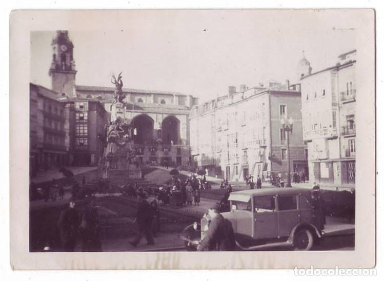 Fotograf&iacute;a antigua: Fotograf&iacute;a antigua de Vitoria: Plaza de la Virgen Blanca (A&ntilde;os 30)