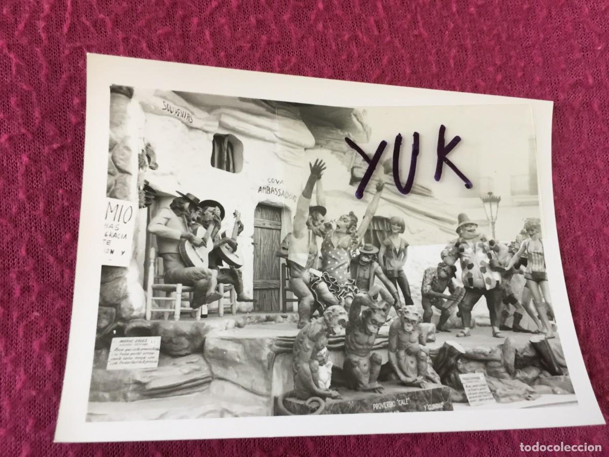 Fotograf&iacute;a antigua: FOTOGRAFIA FOTO DETALLE - FALLA DE CONVENTO JERUSALEN 1964 - FALLAS VALENCIA