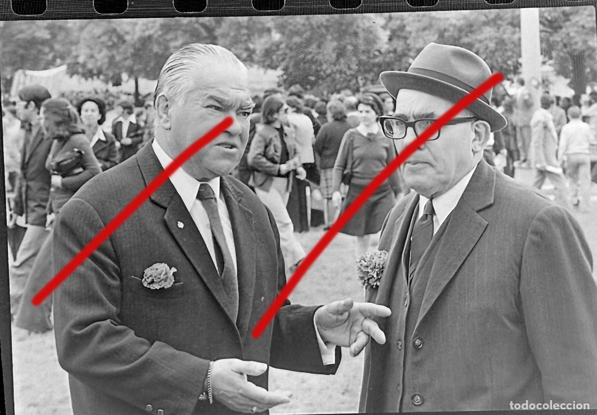 Fotograf&iacute;a antigua: Revoluci&oacute;n de los Claveles Portugal - A Revolu&ccedil;&atilde;o dos Cravos - Negativo de Celuloide - Fotograf&iacute;a