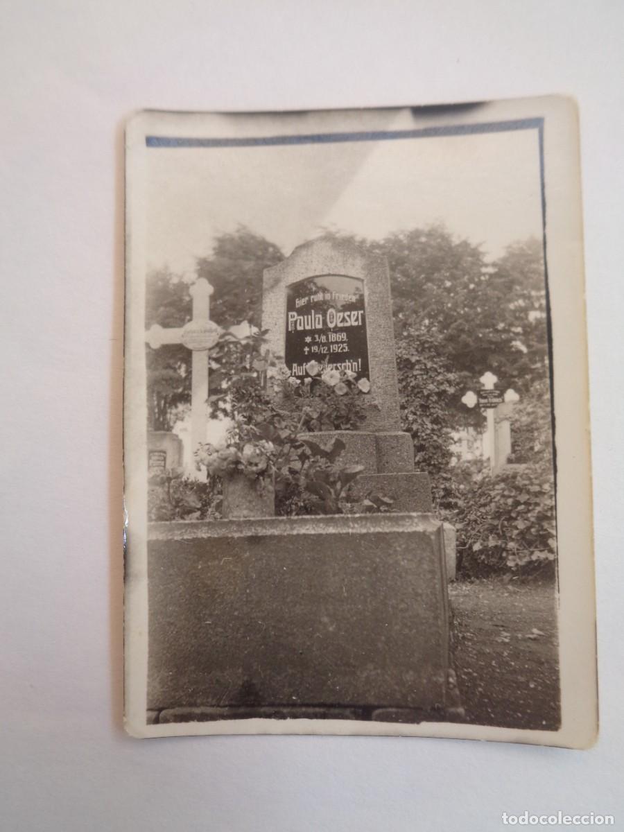 Fotograf&iacute;a antigua: FOTO DE TUMBA DE SE&Ntilde;ORA FALLECIDA EN 1925 , CEMENTERIO