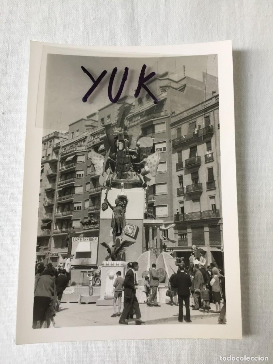 Fotograf&iacute;a antigua: FOTO FOTOGRAFIA DE UNA FALLA DE LOS A&Ntilde;OS 60 - PROBABLEMENTE 1964 - FALLAS DE VALENCIA
