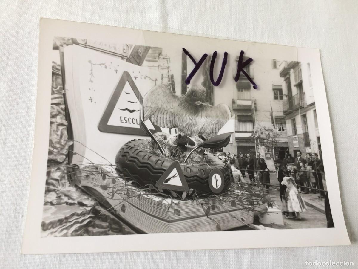 Fotograf&iacute;a antigua: FOTO FOTOGRAFIA DETALLE DE UNA FALLA DE LOS A&Ntilde;OS 60 - PROBABLEMENTE 1964 - FALLAS DE VALENCIA