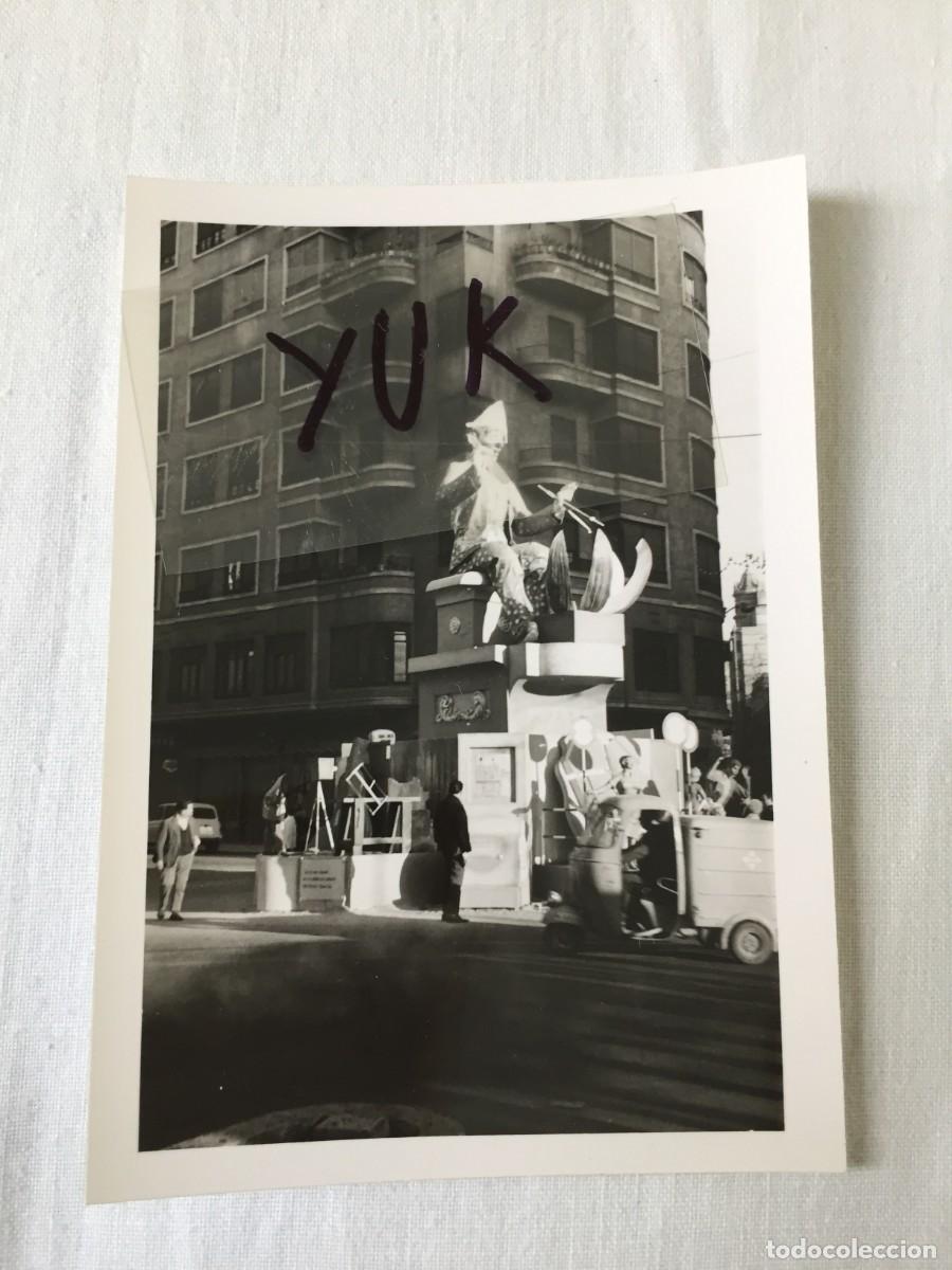 Fotograf&iacute;a antigua: FOTO FOTOGRAFIA DETALLE DE UNA FALLA DE LOS A&Ntilde;OS 60 - PROBABLEMENTE 1964 - FALLAS DE VALENCIA