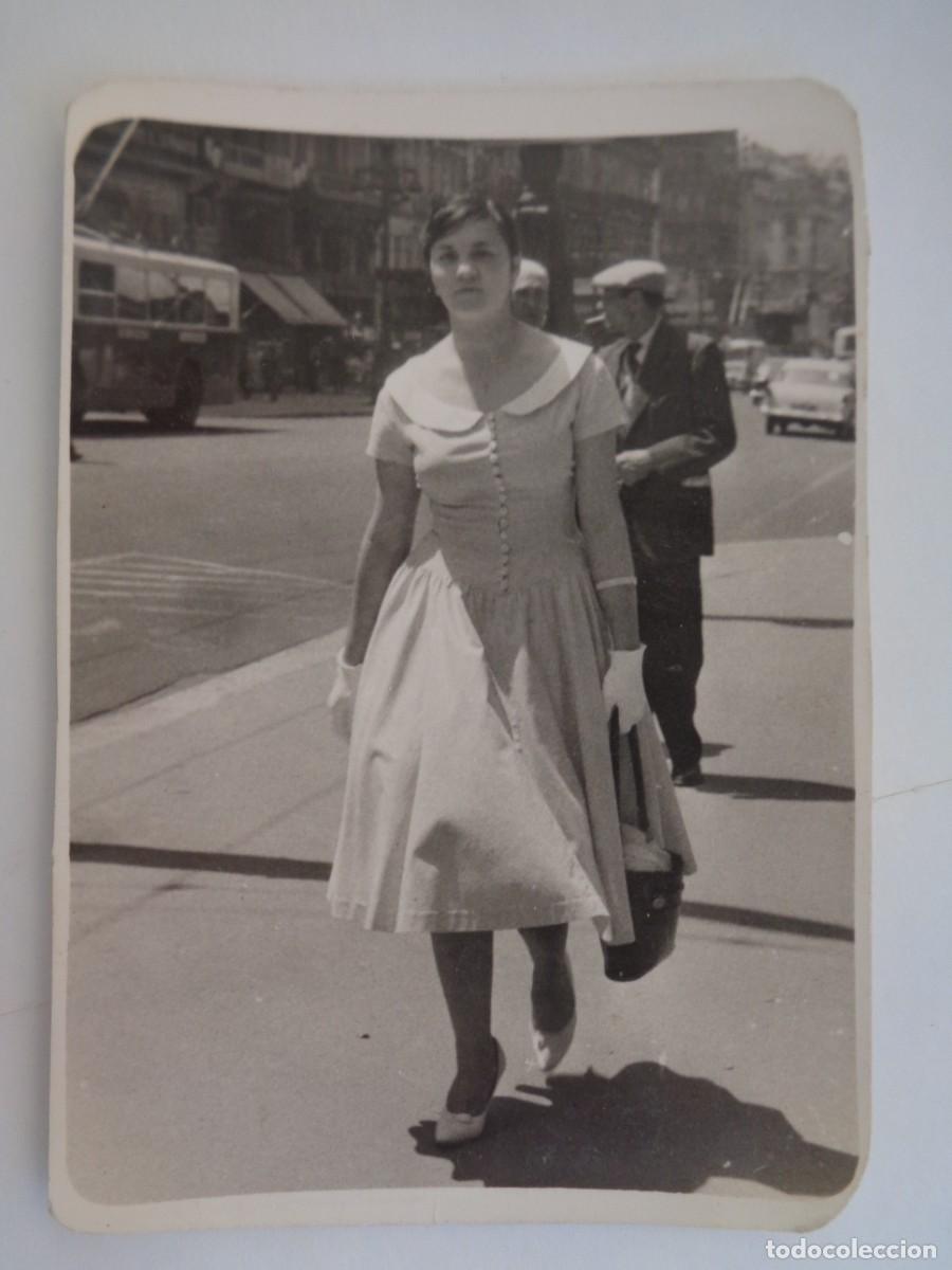 Antique Photography: MINUTERO DE FOTOGRAFO CALLEJERO DE CHICA PASEANDO. MARSELLA 1959