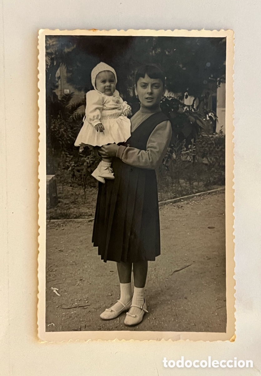 Fotograf&iacute;a antigua: NI&Ntilde;OS que cuidaban de ni&ntilde;os.. Postguerra Civil Espa&ntilde;ola.. (h.1945?) E. Sevillano, fot&oacute;grafo