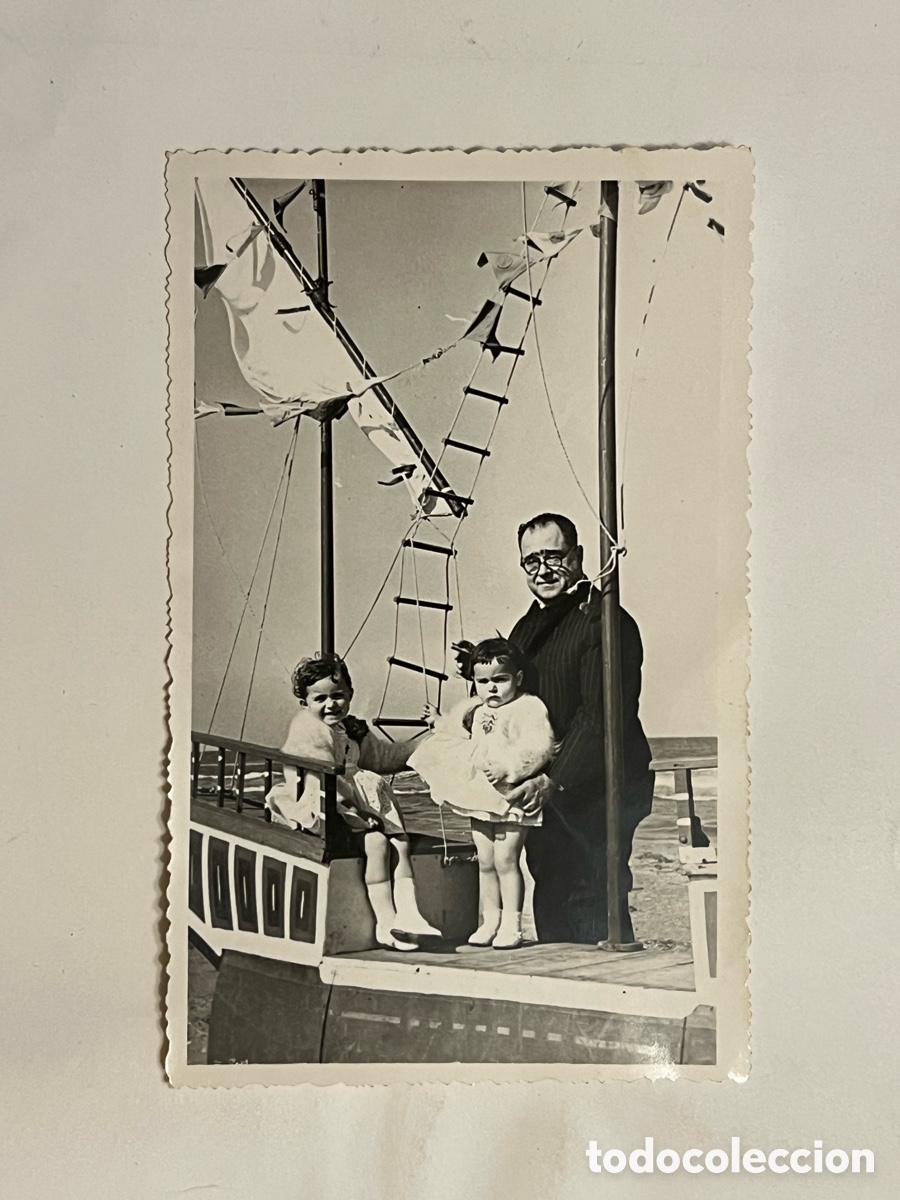 Fotograf&iacute;a antigua: GRAO, Valencia. Foto Lazaro. Playa del Levante. Balneario La Paz-Lazaro (h.1960?) Paseo en barca