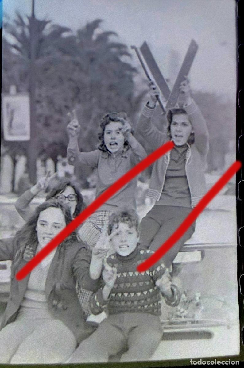 Fotograf&iacute;a antigua: Revoluci&oacute;n de los Claveles Portugal - A Revolu&ccedil;&atilde;o dos Cravos - Negativo de Celuloide - Fotograf&iacute;a