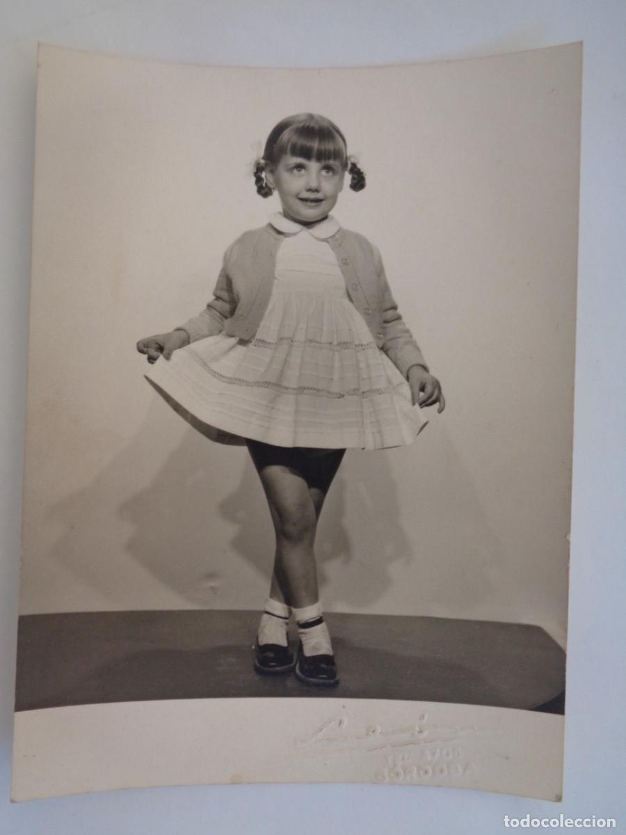 Fotograf&iacute;a antigua: PRECIOSA FOTO DE ESTUDIO DE NI&Ntilde;A . DE LEON , CORDOBA