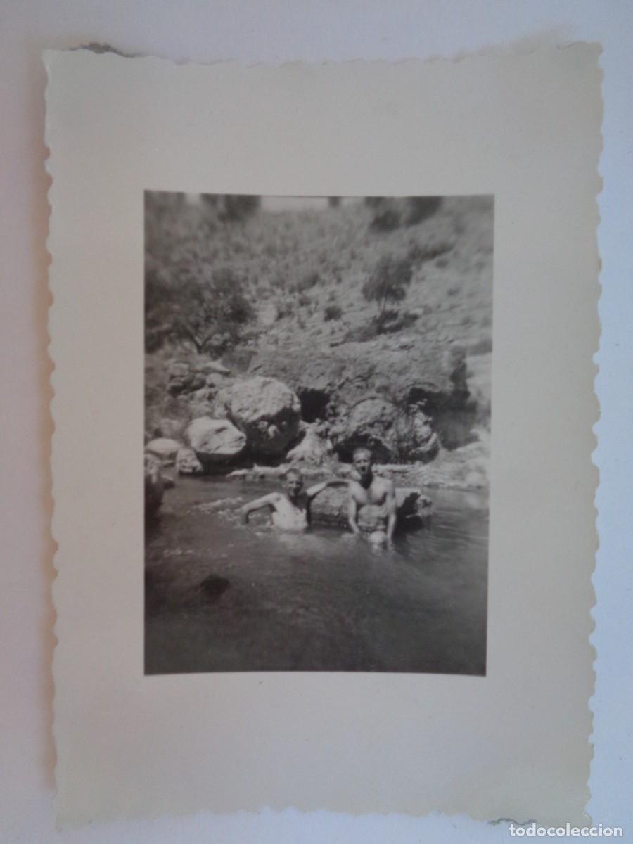 Photographie ancienne: FOTO DE HOMBRES BA&Ntilde;ANDOSE EN UNA RIBERA