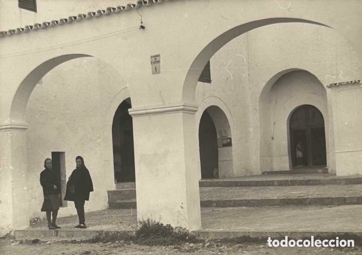 Alte Fotografie: Ibiza puerta de Iglesia. A&ntilde;o 55 a 65 . Fot. Josep Vinyes