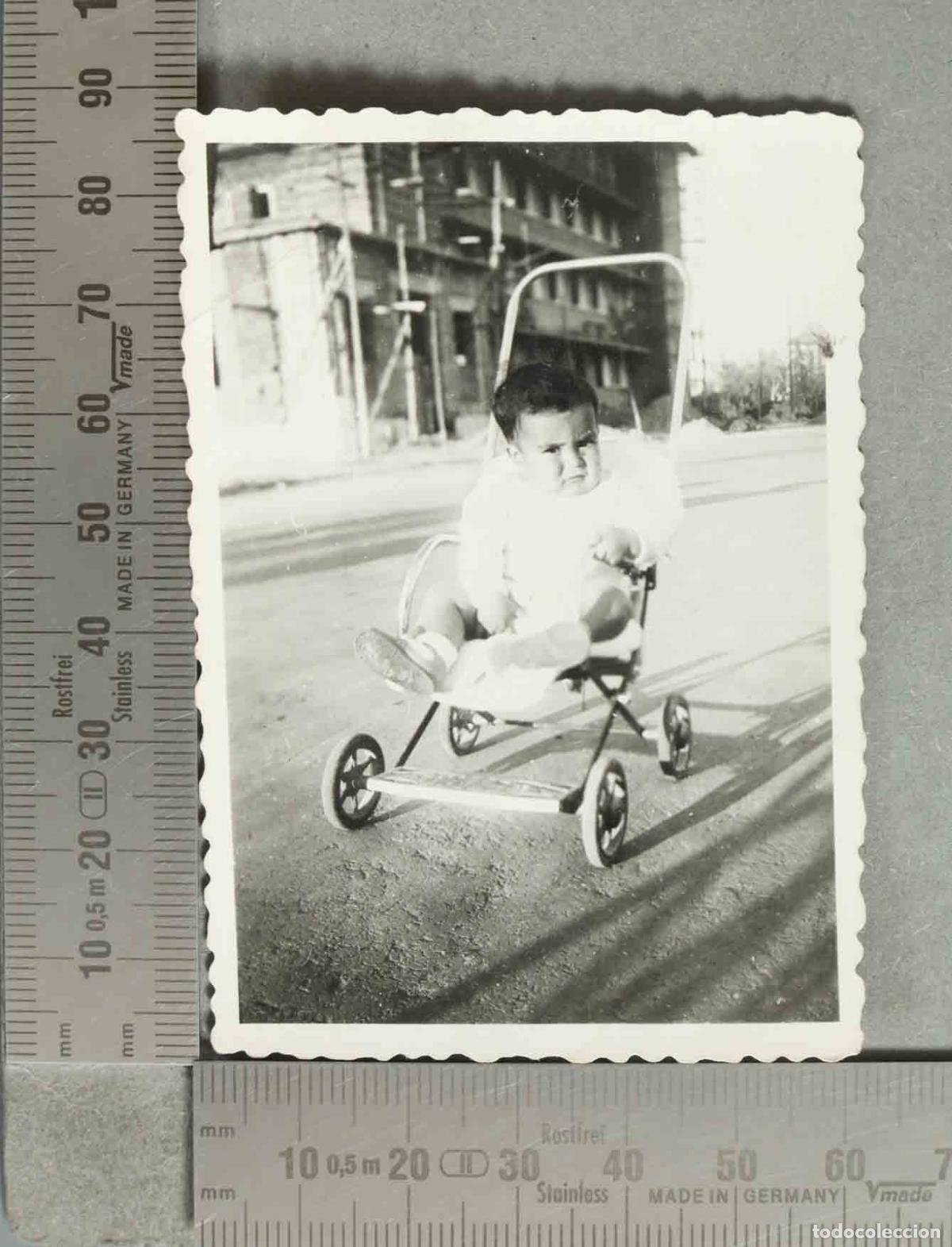 Fotograf&iacute;a antigua: FOTOGRAFIA. NI&Ntilde;O CARRITO. hacia 1940