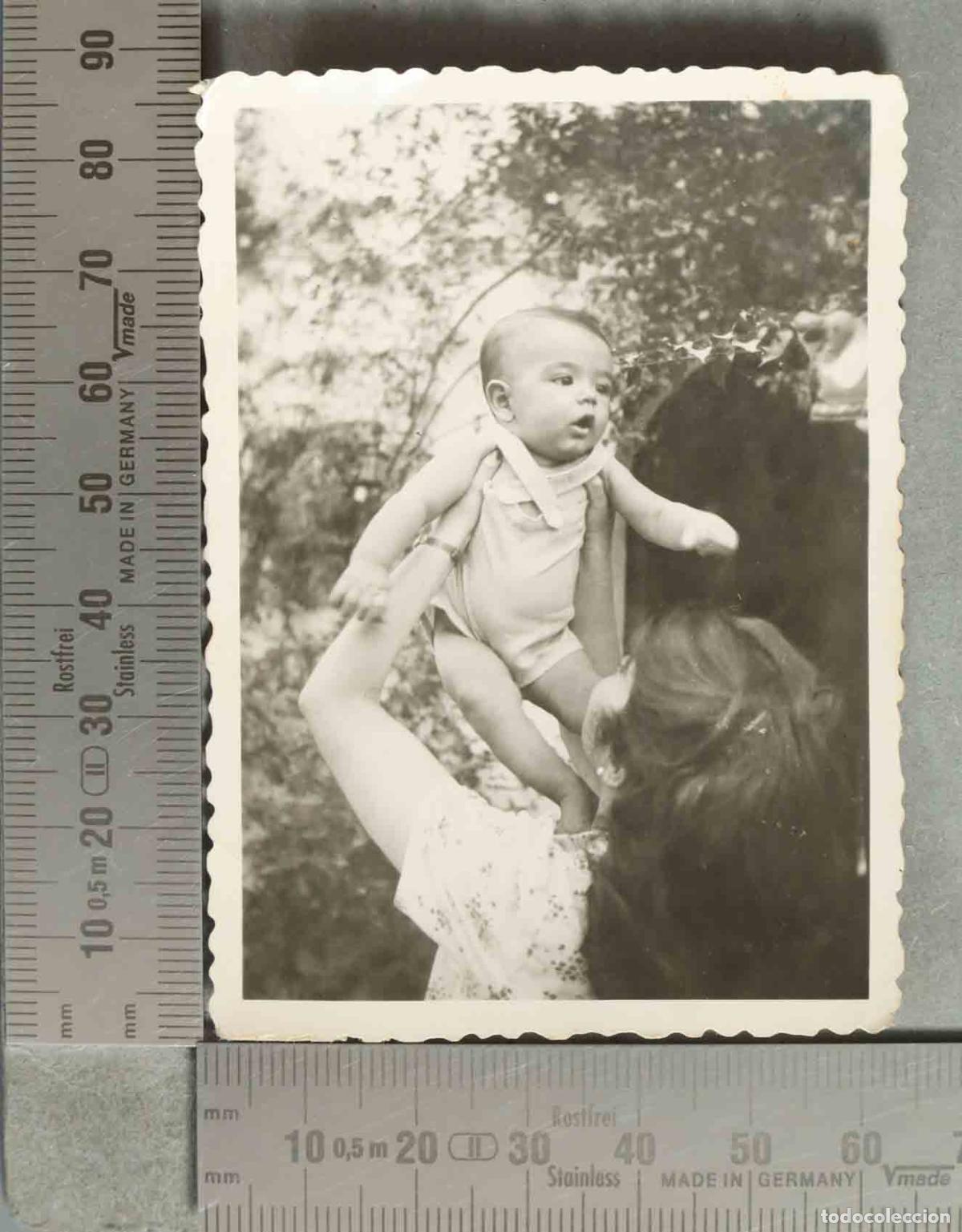 Fotograf&iacute;a antigua: FOTOGRAFIA. JUGANDO CON NI&Ntilde;O hacia 1930