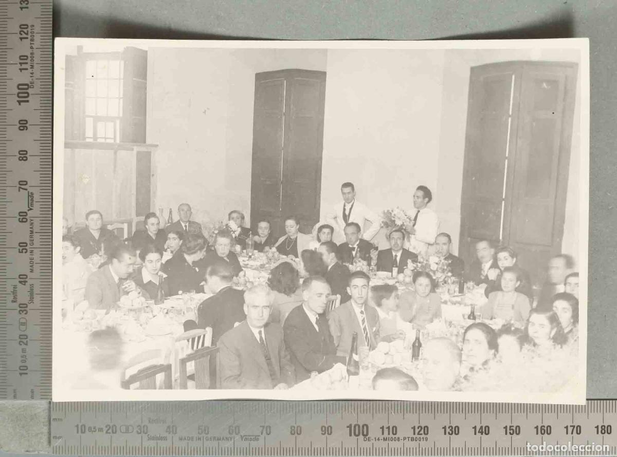 Fotograf&iacute;a antigua: FOTOGRAFIA. &iquest;CELEBRACION BODA ? hacia 1940