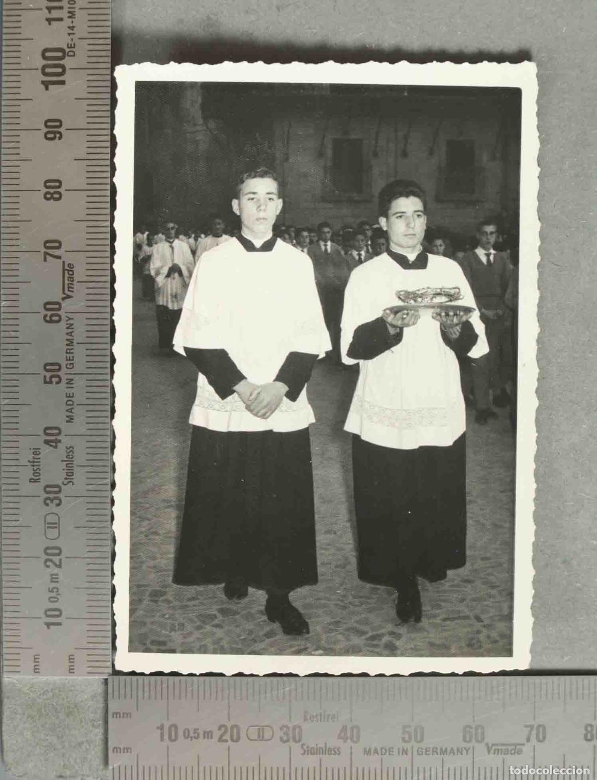 Fotograf&iacute;a antigua: FOTOGRAFIA. PROCESION O ACTO RELIGIOSO hacia 1950