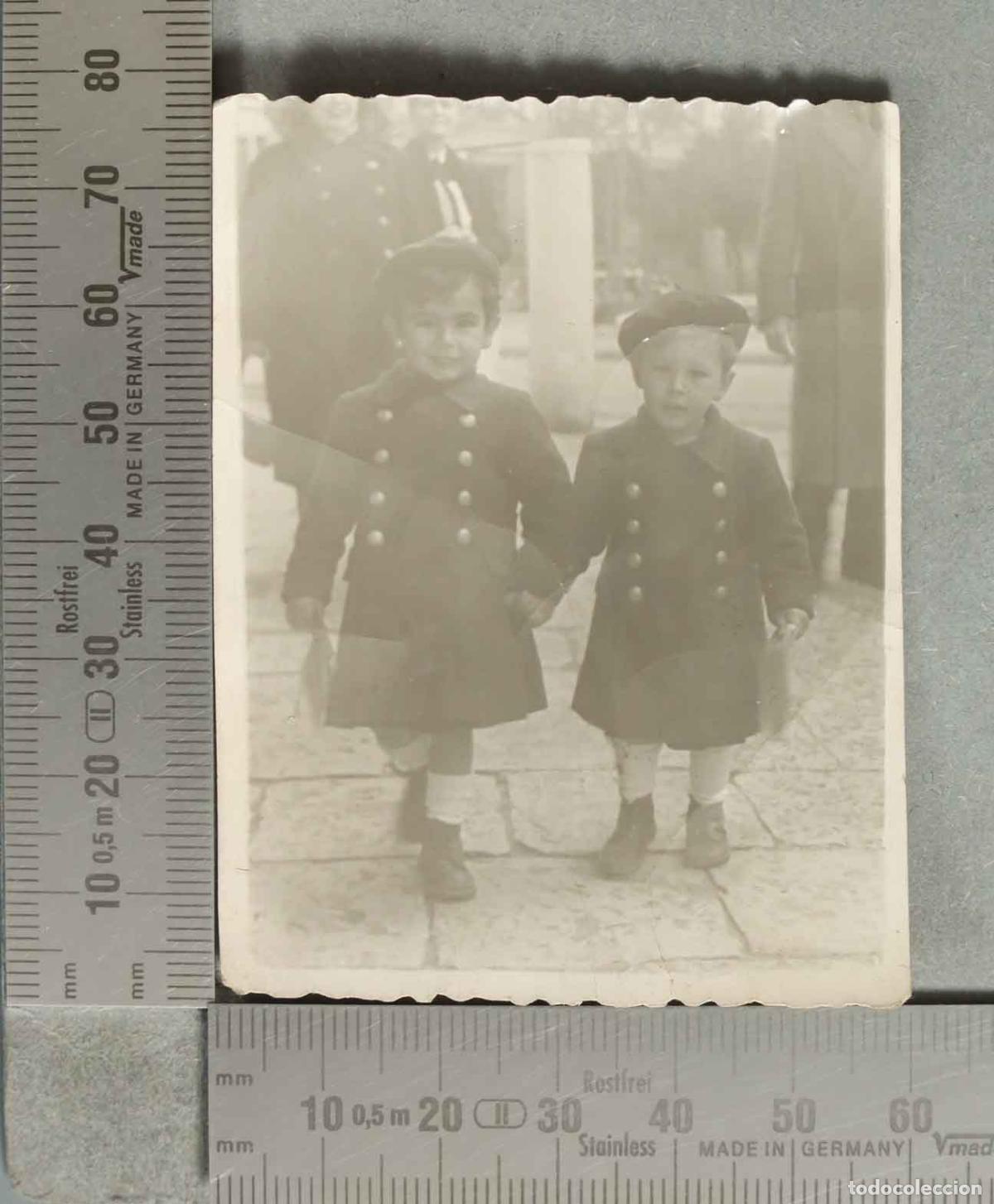 Fotograf&iacute;a antigua: FOTOGRAFIA. NI&Ntilde;OS EN LA CALLE hacia 1940
