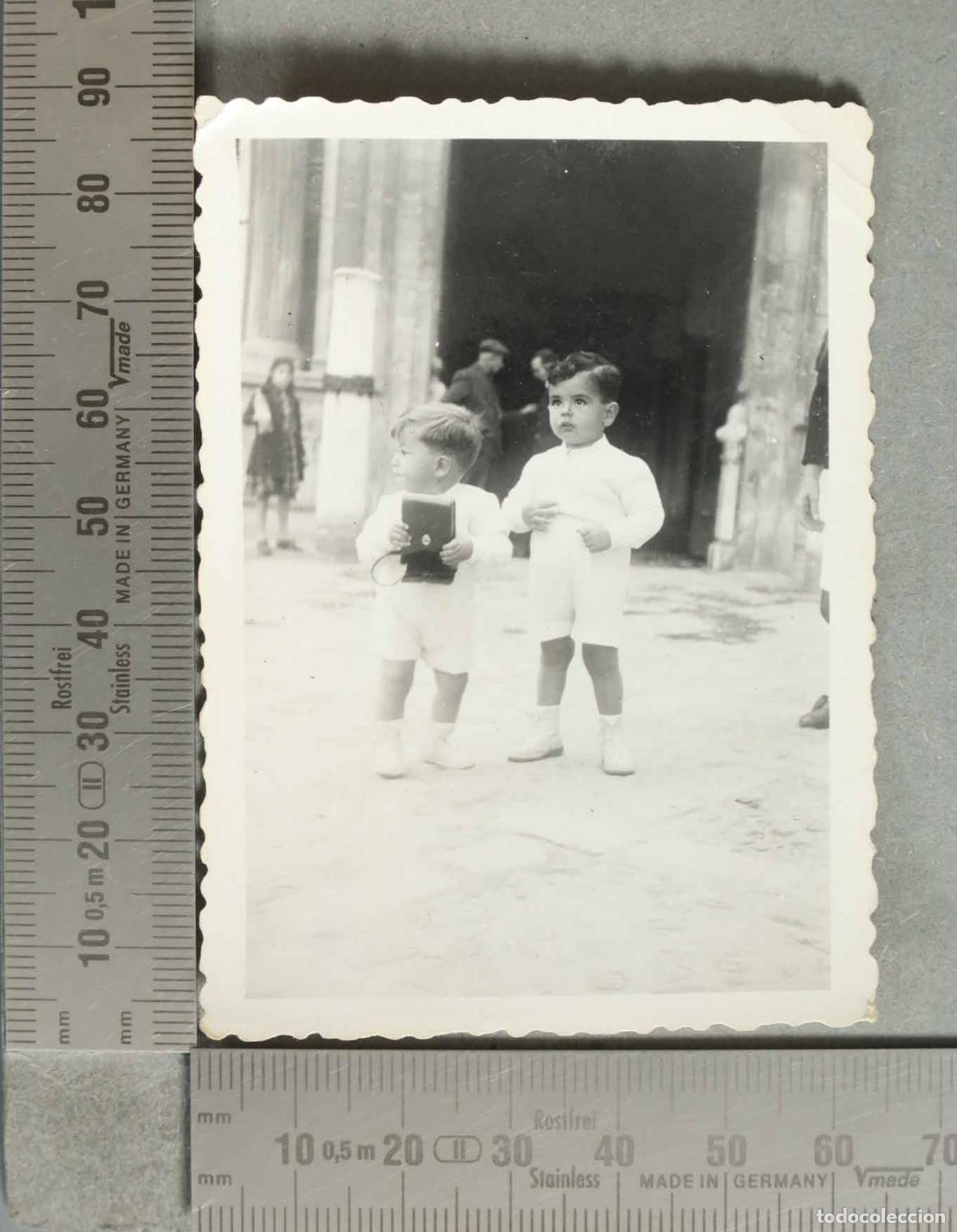 Fotograf&iacute;a antigua: FOTOGRAFIA. NI&Ntilde;OS MISA. hacia 1940