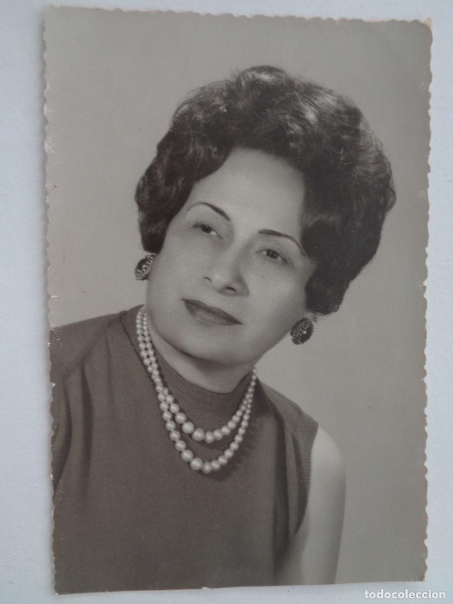 Antique Photography: BONITA FOTO DE ESTUDIO DE MUJER CON COLLAR DE PERLAS, 1968. DE DOMINGO, LAS PALMAS GRAN CANARIA